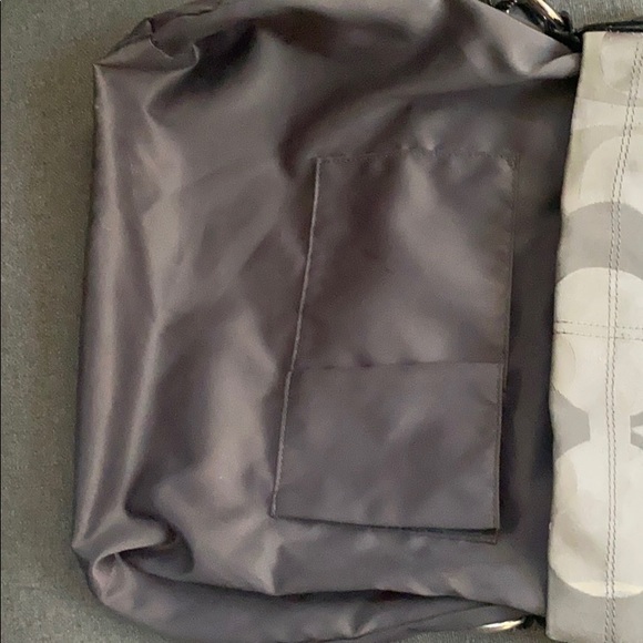 EUC RARE authentic Coach grey classic “c” purse - Picture 7 of 10